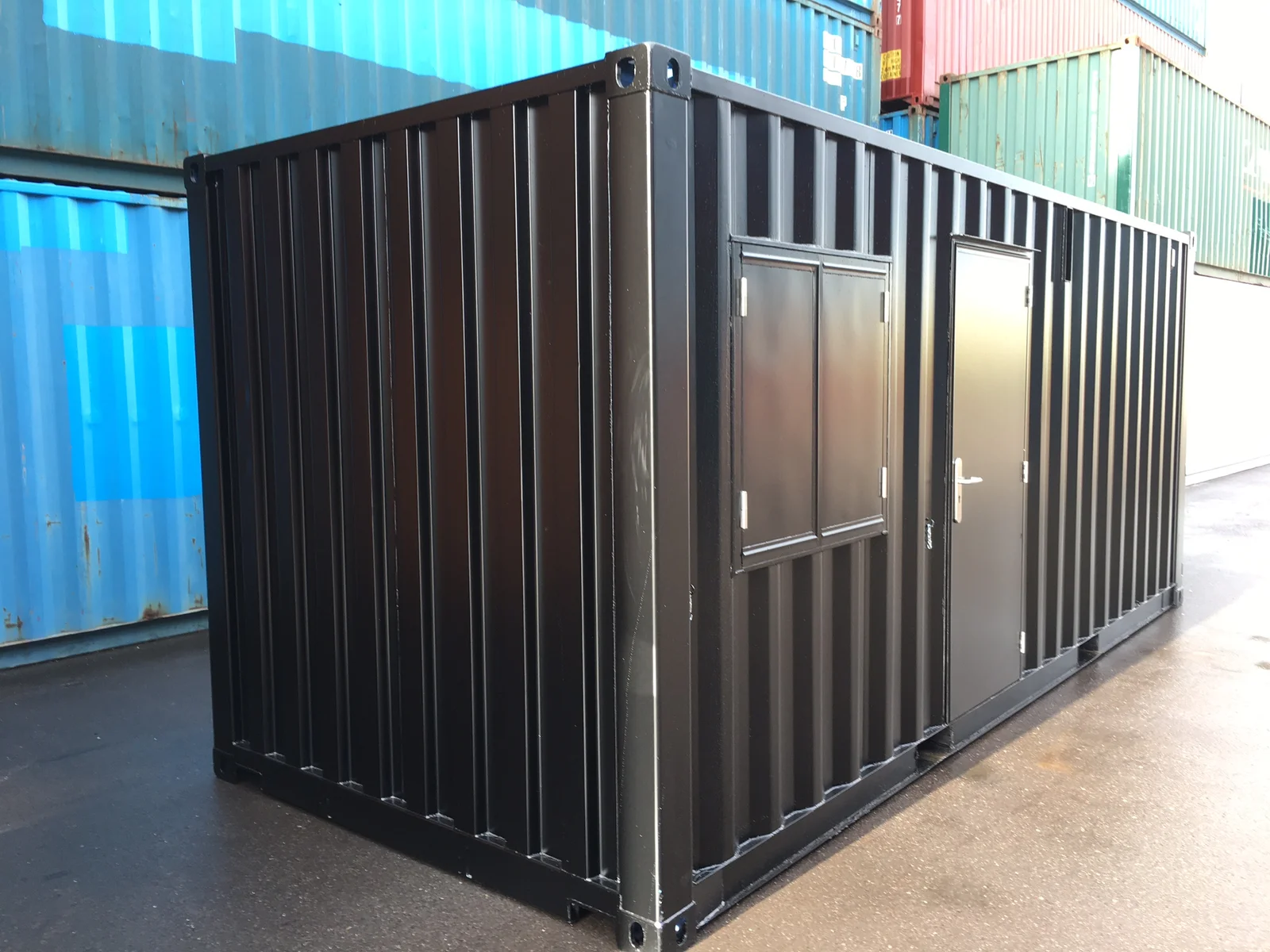 Conteneur bureau 20 pieds aménagé – Standard et Isolé