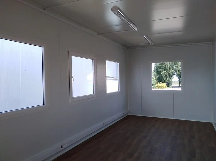 Bureau Container Belgique 18 m² : Espace Modulaire pour Chantiers et Bureaux Temporaires – Image 3