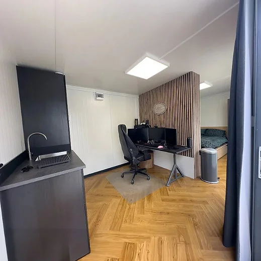 Maison Conteneur / Bureau 8x3m – Modèle Helsinki avec Cuisine et Salle d’Eau – Image 5