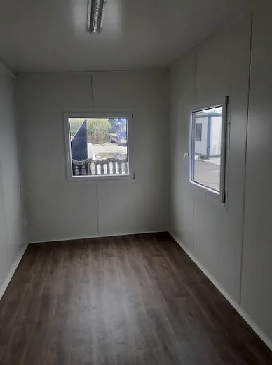 Conteneur Bureau 15 m² avec WC et Kitchenette : Confort et Autonomie – Image 3